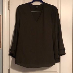 Alfani olive bell sleeve top sz 10